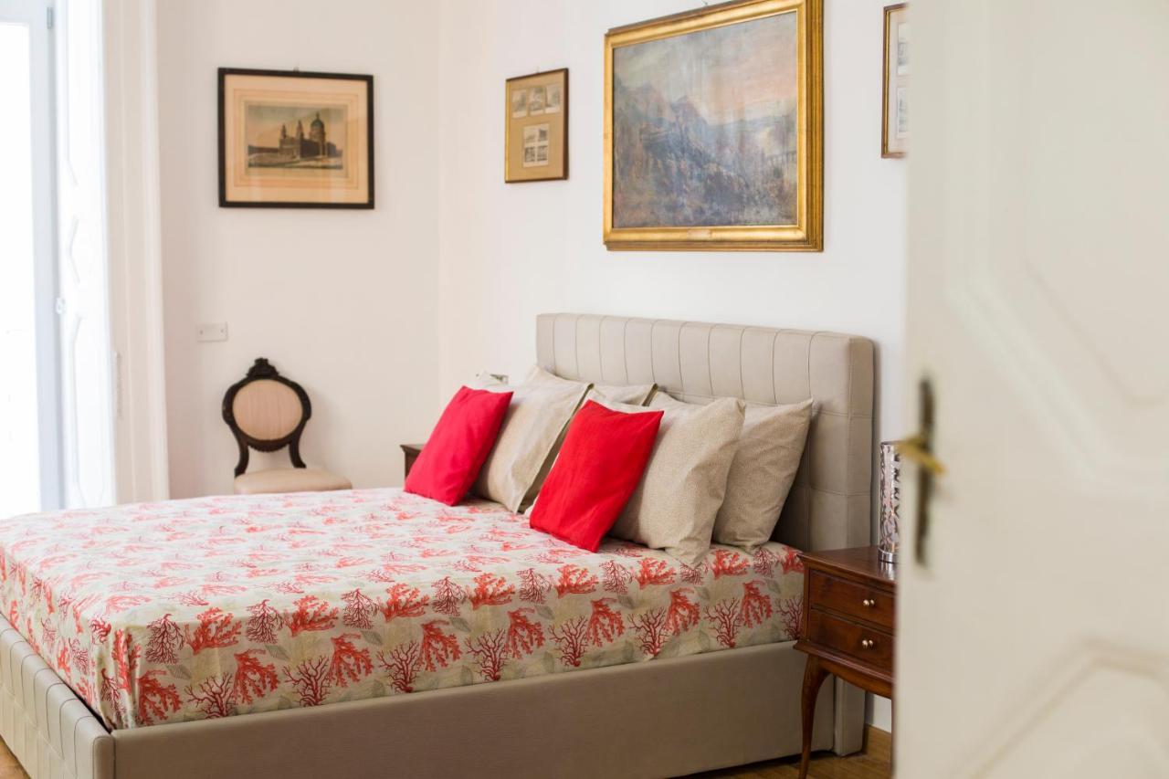 Teresella Suite Napoli Esterno foto